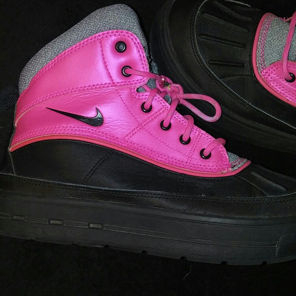 Nike boots
